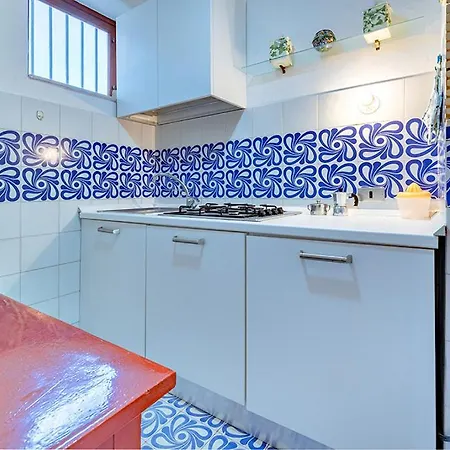 Principina Comfortable 900m Dal Mare Apartamento